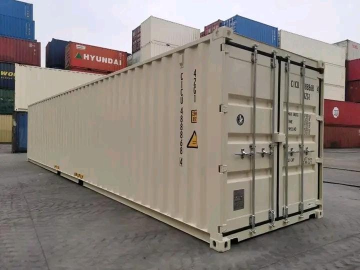 Refrigerated 20Ft N$80000